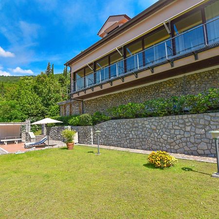 Apartments Villa Vosilla Опатия Екстериор снимка