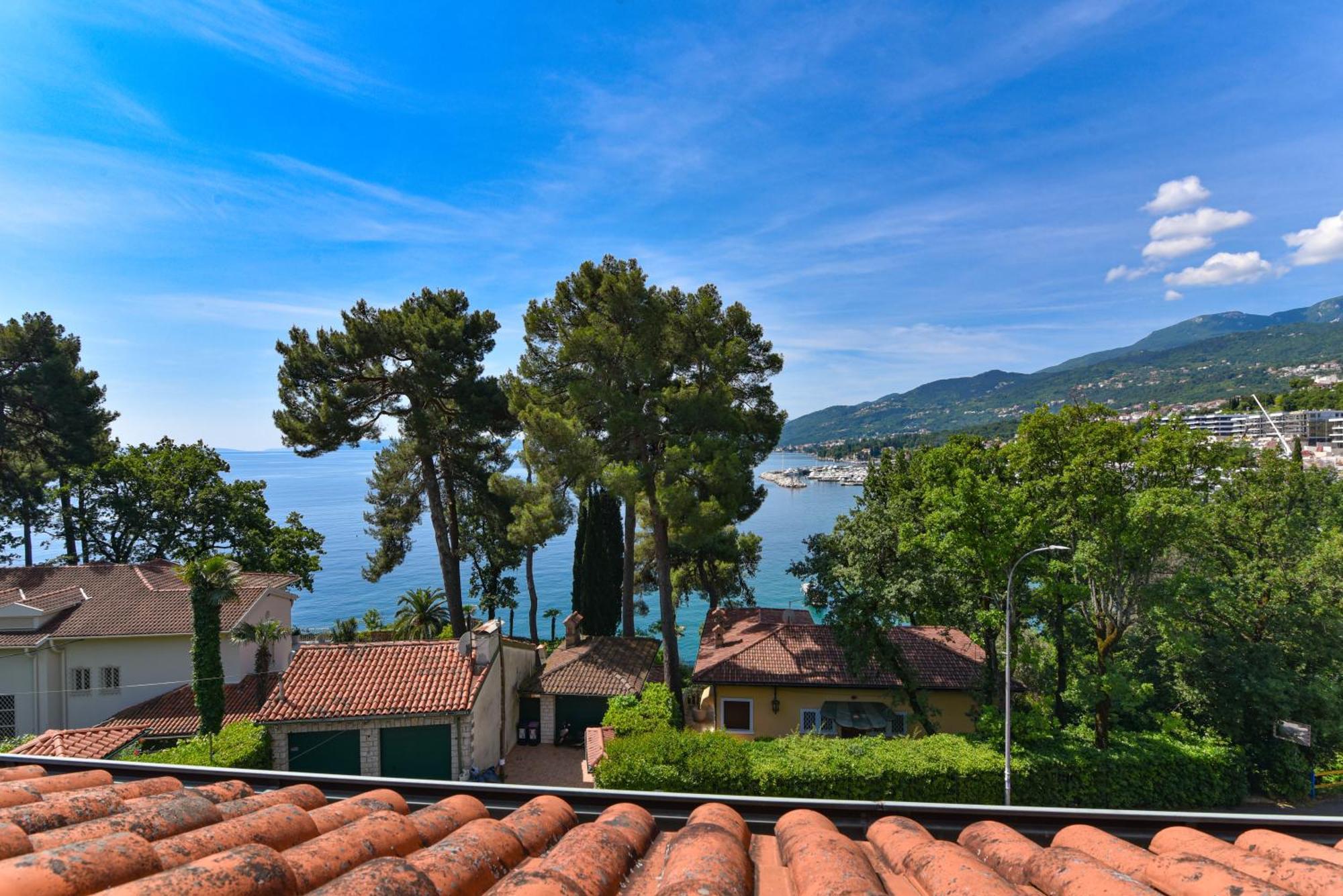Apartments Villa Vosilla Опатия Екстериор снимка