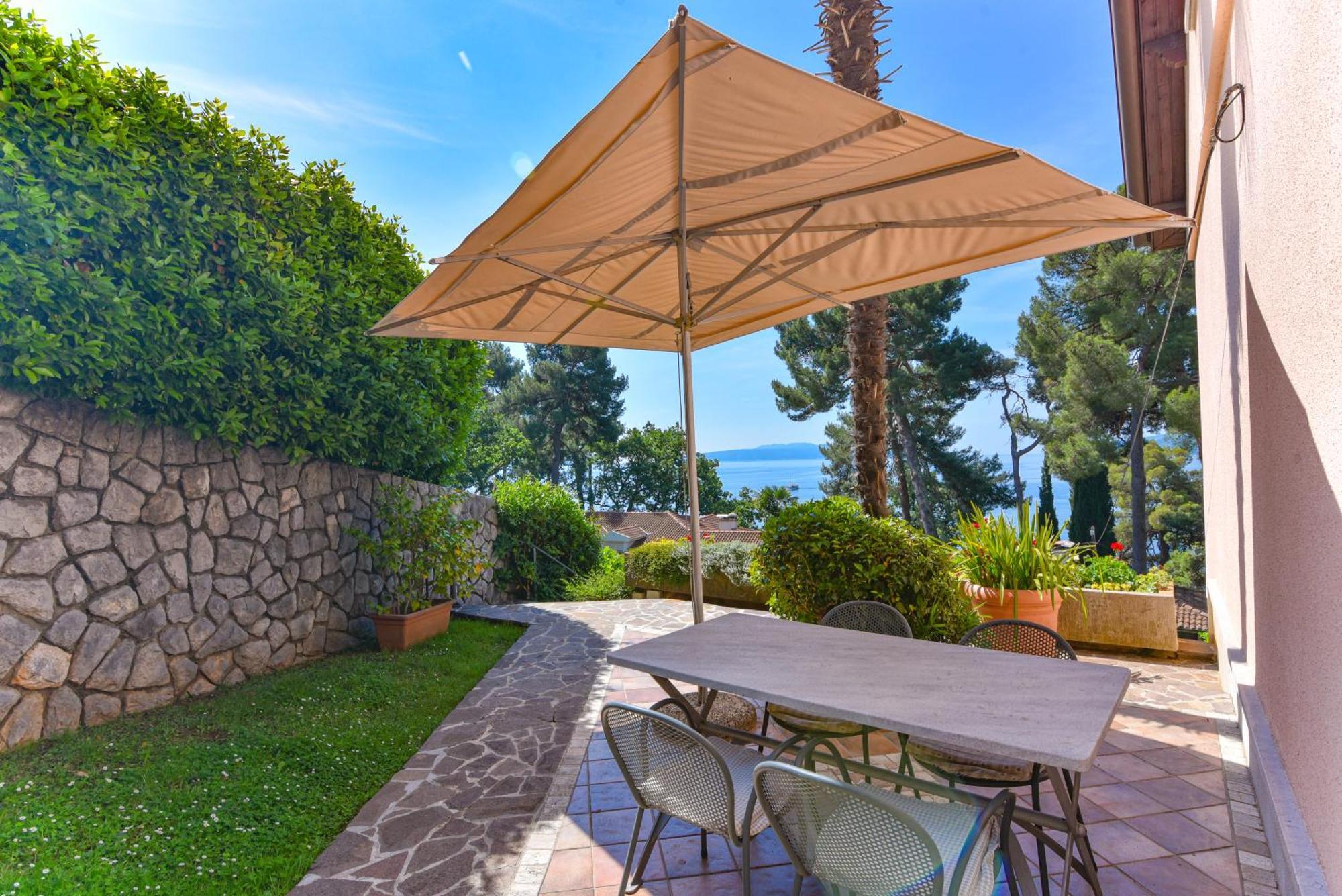 Apartments Villa Vosilla Опатия Екстериор снимка
