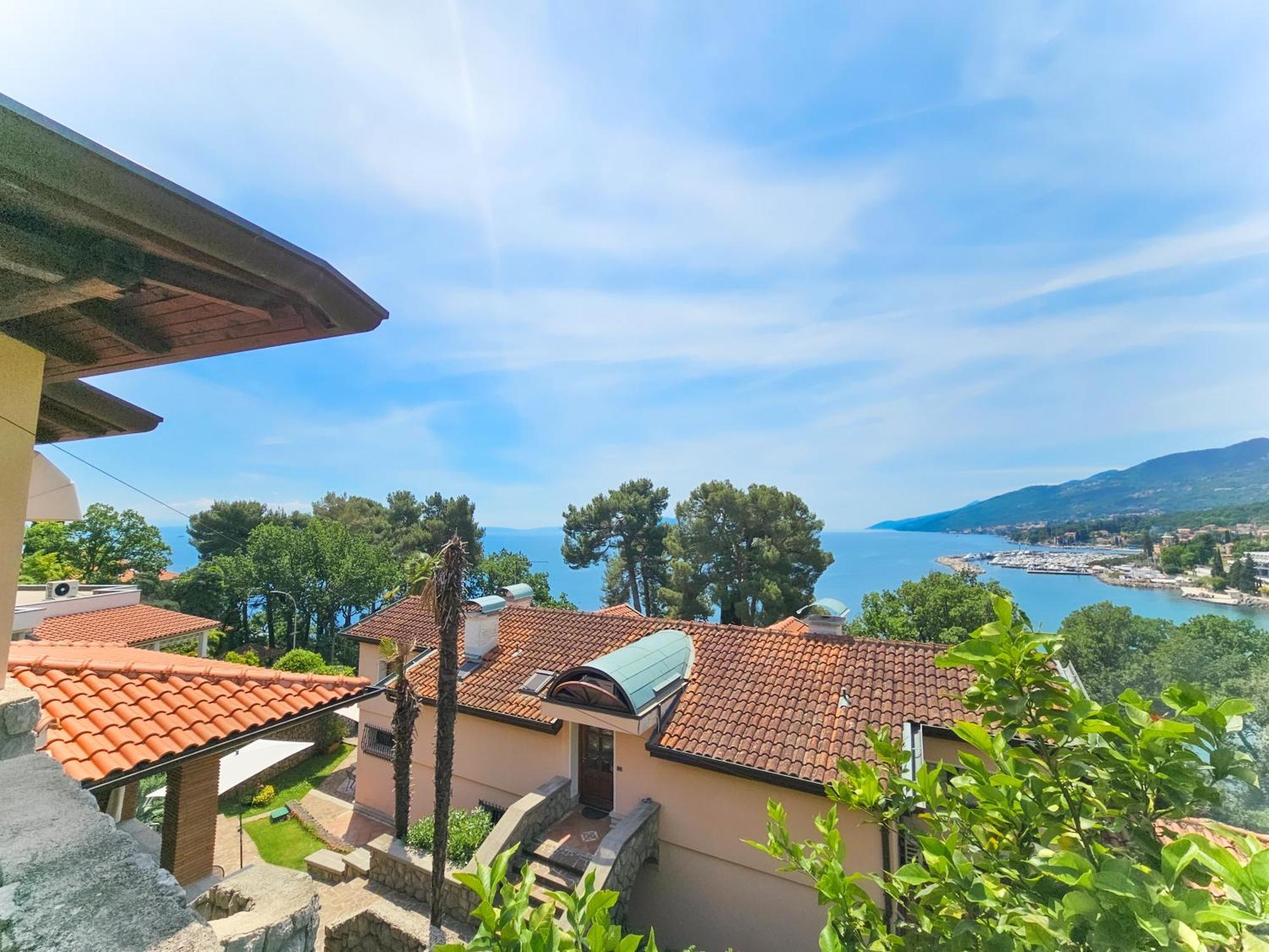 Apartments Villa Vosilla Опатия Екстериор снимка